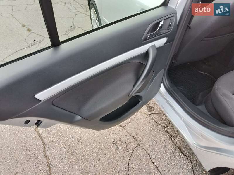 Універсал Skoda Octavia 2010 в Миргороді фото 32 Універсал Skoda Octavia 2010 в Миргороді