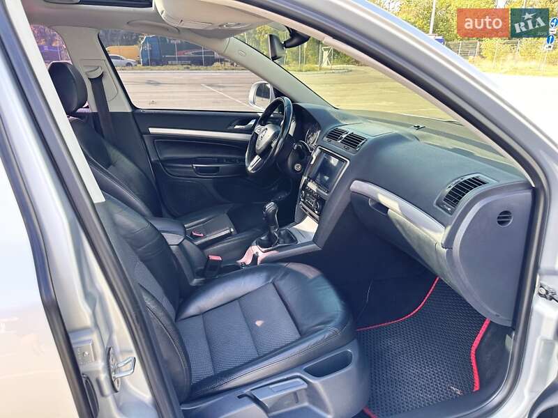 Універсал Skoda Octavia 2011 в Запоріжжі