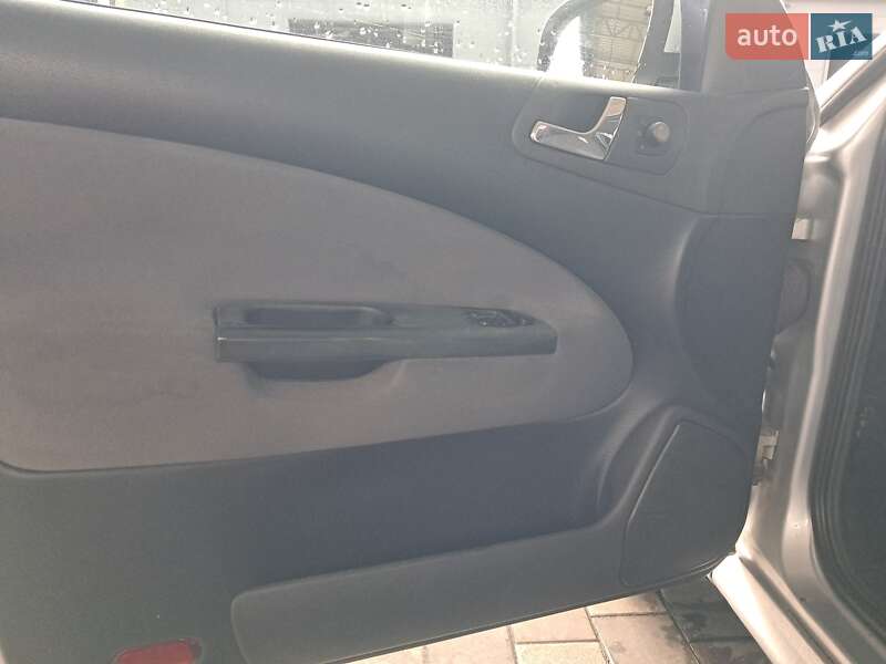 Лифтбек Skoda Octavia 2010 в Полтаве фото 24 Лифтбек Skoda Octavia 2010 в Полтаве