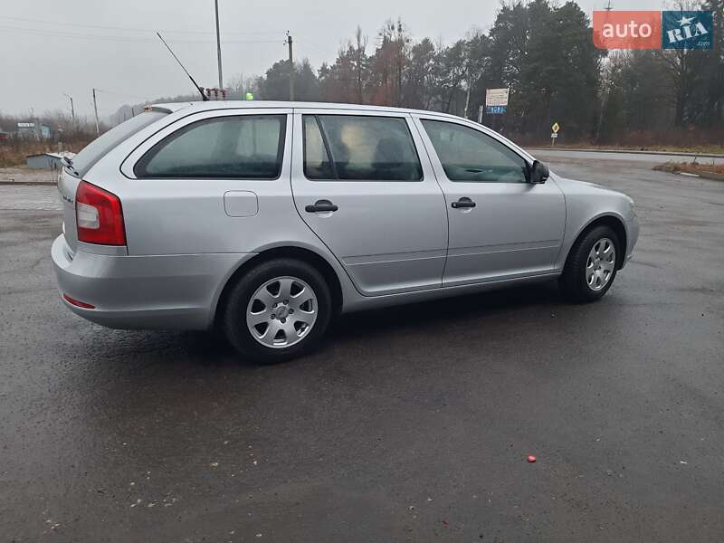 Универсал Skoda Octavia 2009 в Шепетовке