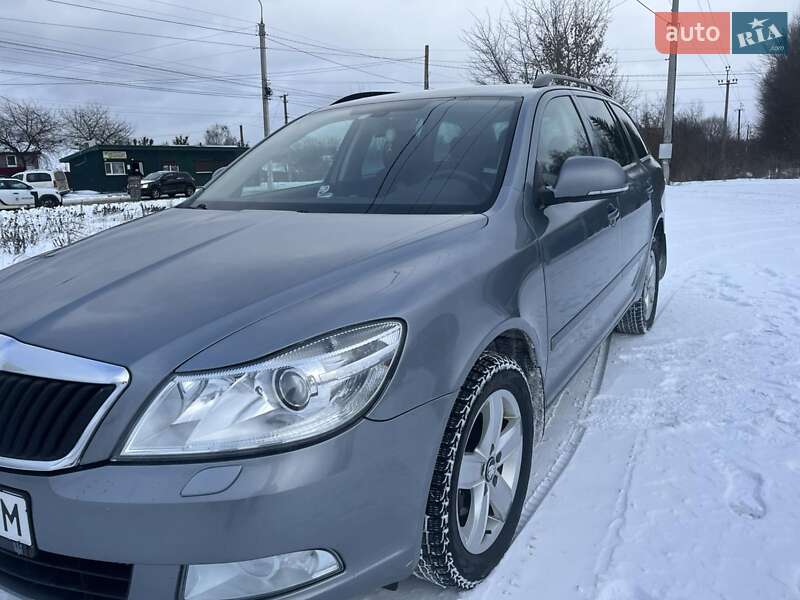 Універсал Skoda Octavia 2011 в Шепетівці