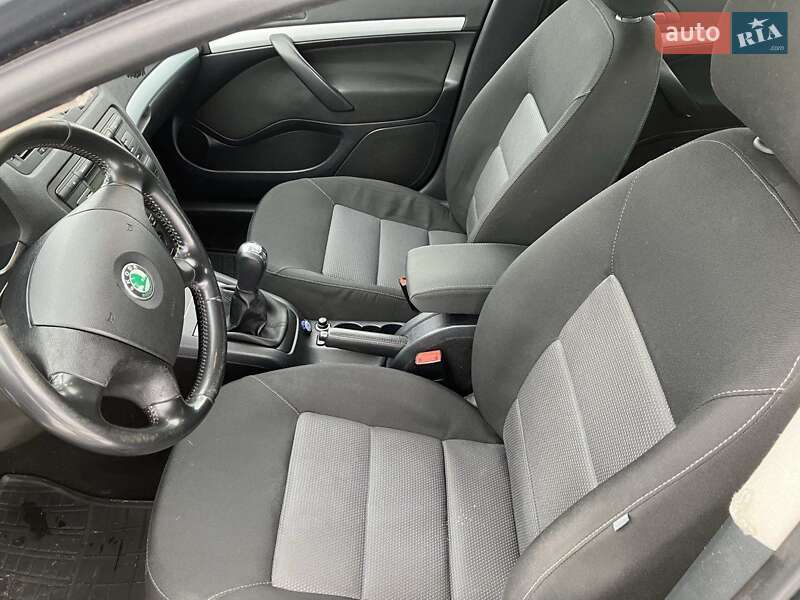 Лифтбек Skoda Octavia 2007 в Сквире