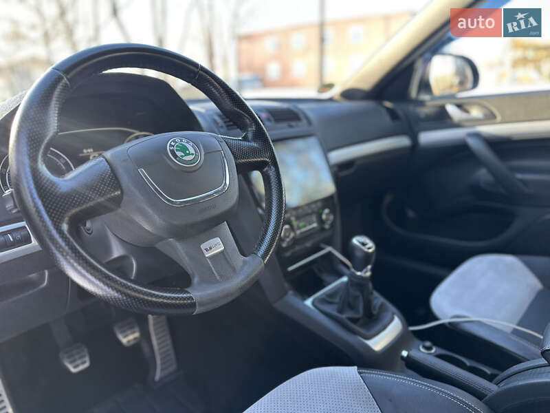 Универсал Skoda Octavia 2011 в Коростене