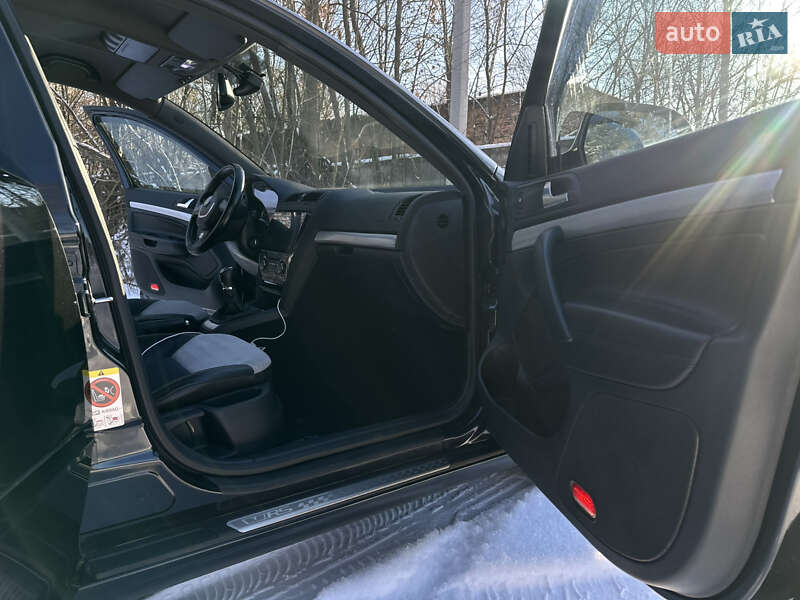 Универсал Skoda Octavia 2011 в Коростене