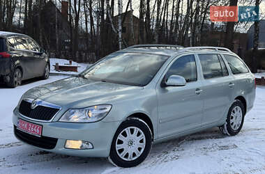 Универсал Skoda Octavia 2010 в Луцке