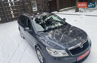 Универсал Skoda Octavia 2011 в Новояворовске