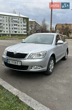 Лифтбек Skoda Octavia 2010 в Николаеве
