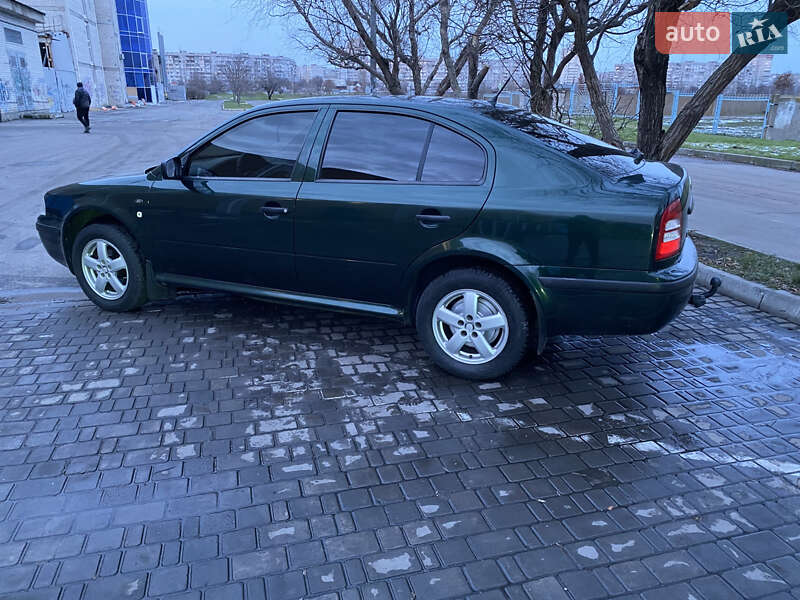 Лифтбек Skoda Octavia 2002 в Херсоне
