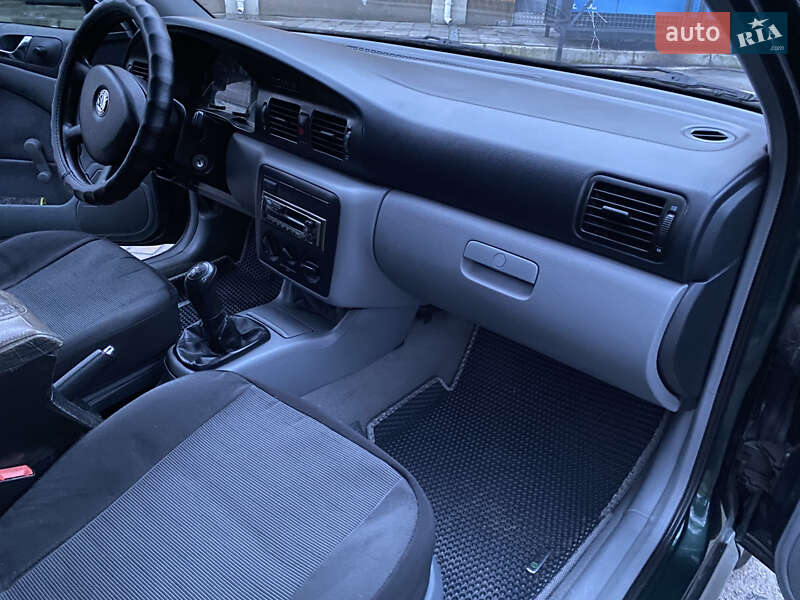 Лифтбек Skoda Octavia 2002 в Херсоне