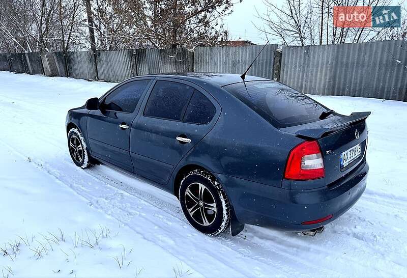 Лифтбек Skoda Octavia 2010 в Змиеве
