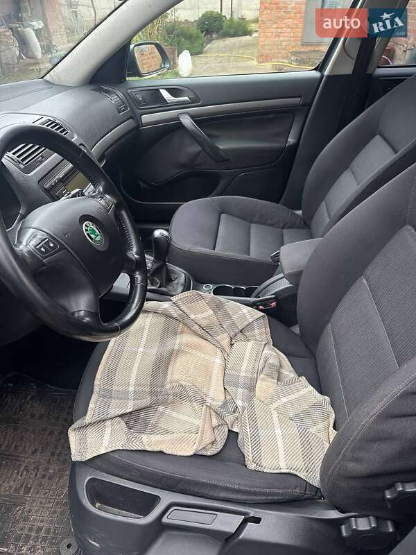Універсал Skoda Octavia 2005 в Гадячі
