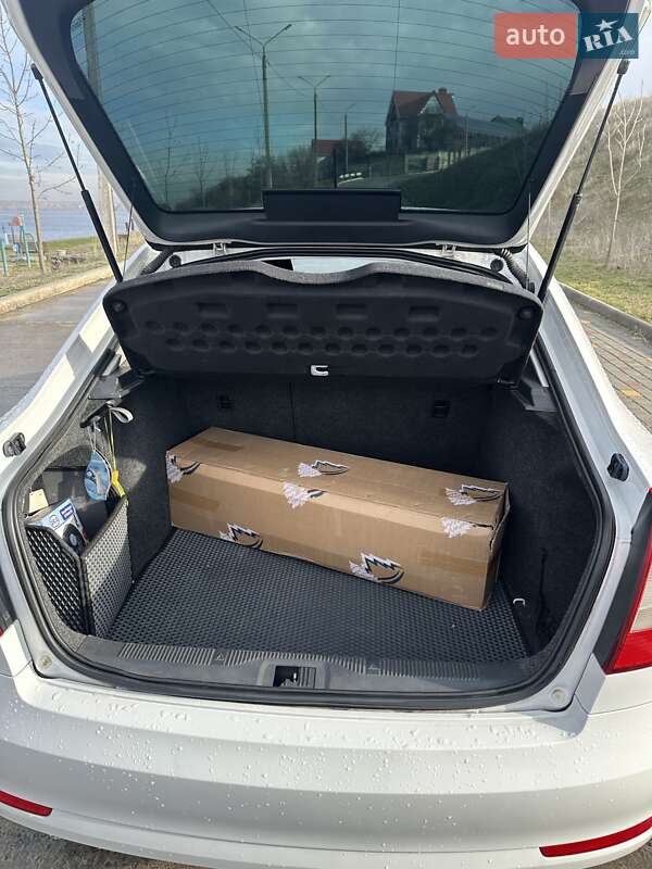 Лифтбек Skoda Octavia 2012 в Николаеве фото 4 Лифтбек Skoda Octavia 2012 в Николаеве