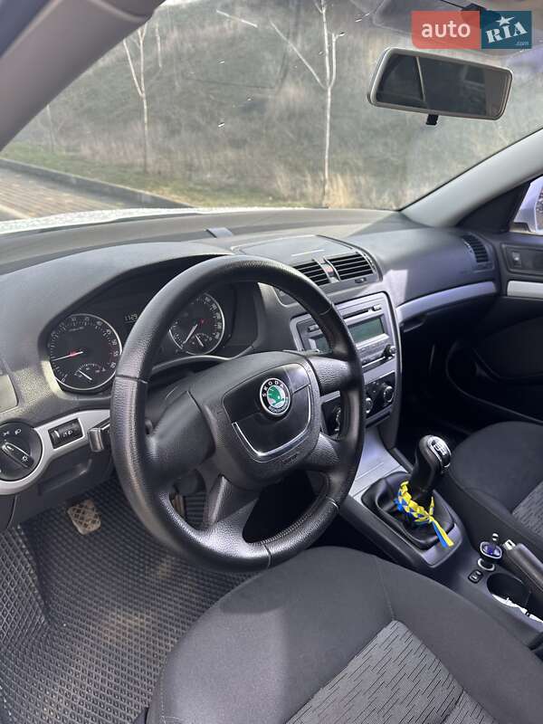 Лифтбек Skoda Octavia 2012 в Николаеве фото 6 Лифтбек Skoda Octavia 2012 в Николаеве