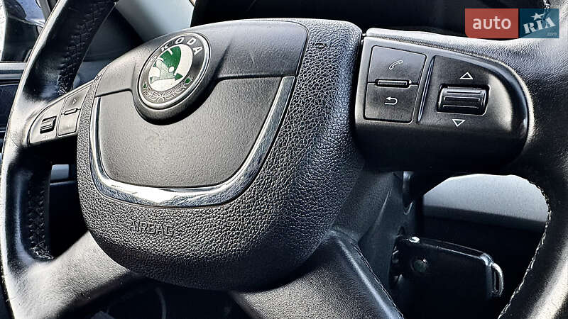 Универсал Skoda Octavia 2013 в Хороле