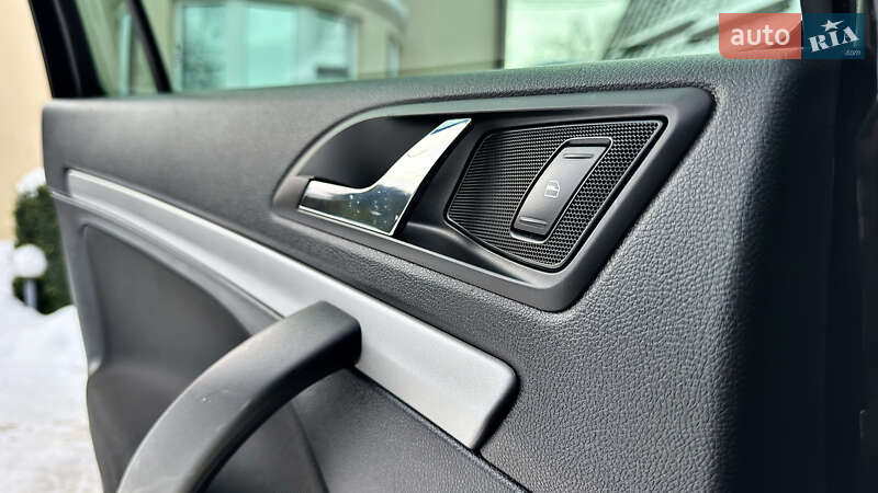 Универсал Skoda Octavia 2013 в Хороле