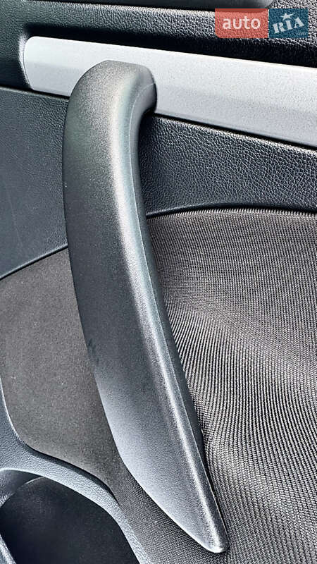 Универсал Skoda Octavia 2013 в Хороле