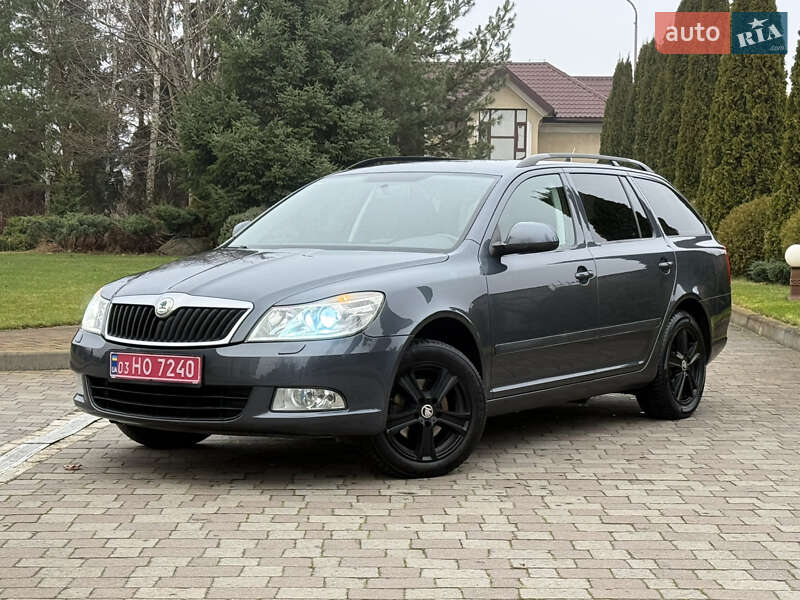 Універсал Skoda Octavia 2011 в Сарнах