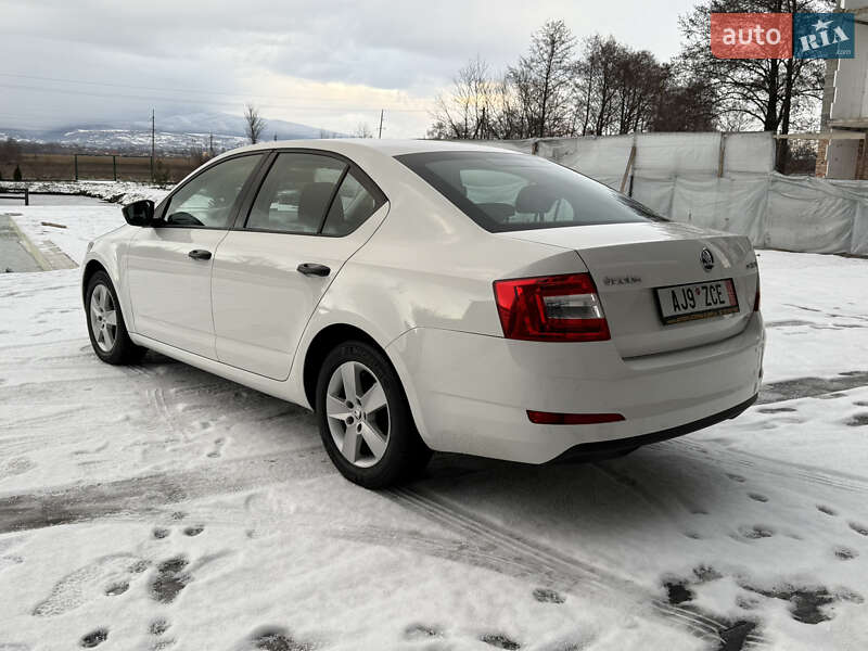 Лифтбек Skoda Octavia 2016 в Иршаве