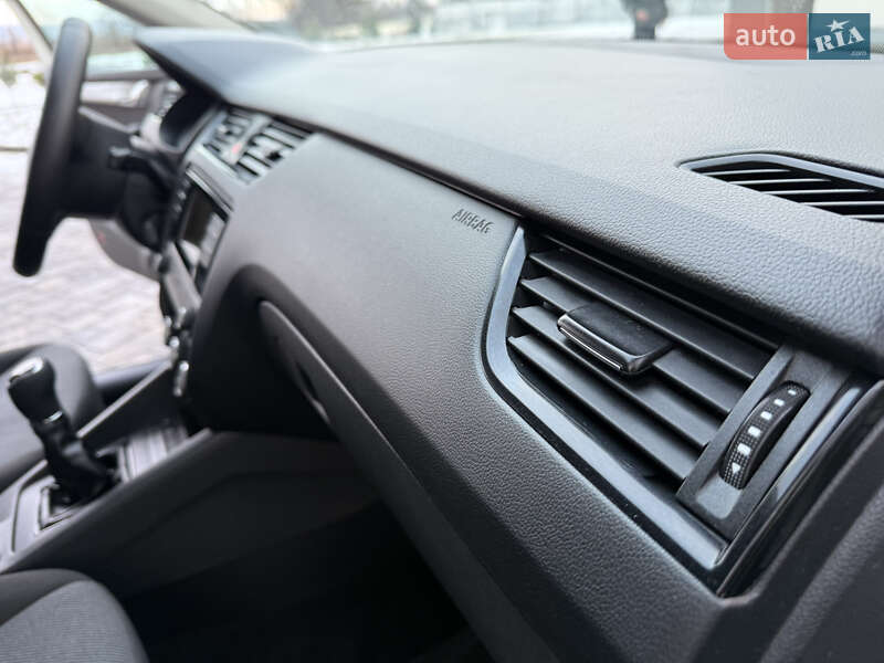 Лифтбек Skoda Octavia 2016 в Иршаве