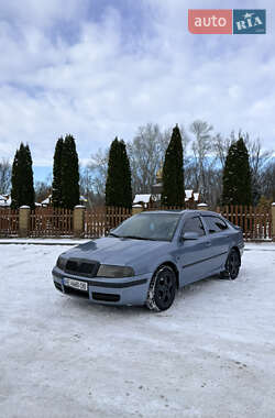 Лифтбек Skoda Octavia 2002 в Днепре