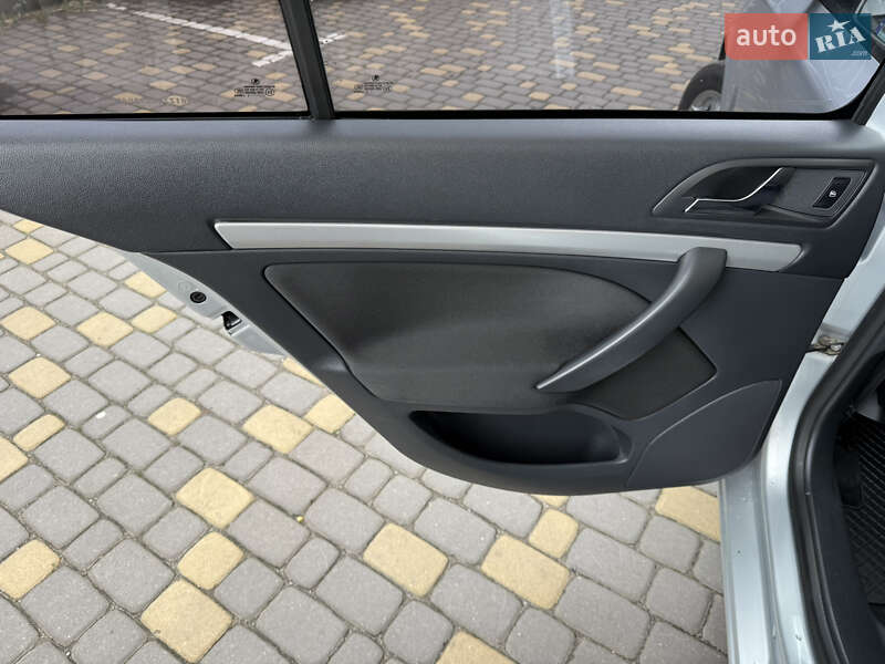 Лифтбек Skoda Octavia 2012 в Виннице