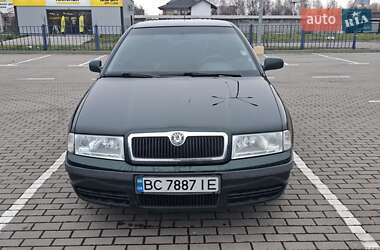 Лифтбек Skoda Octavia 2001 в Шептицькому