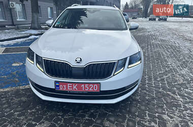 Универсал Skoda Octavia 2019 в Луцке