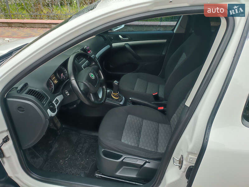 Ліфтбек Skoda Octavia 2011 в Городенці