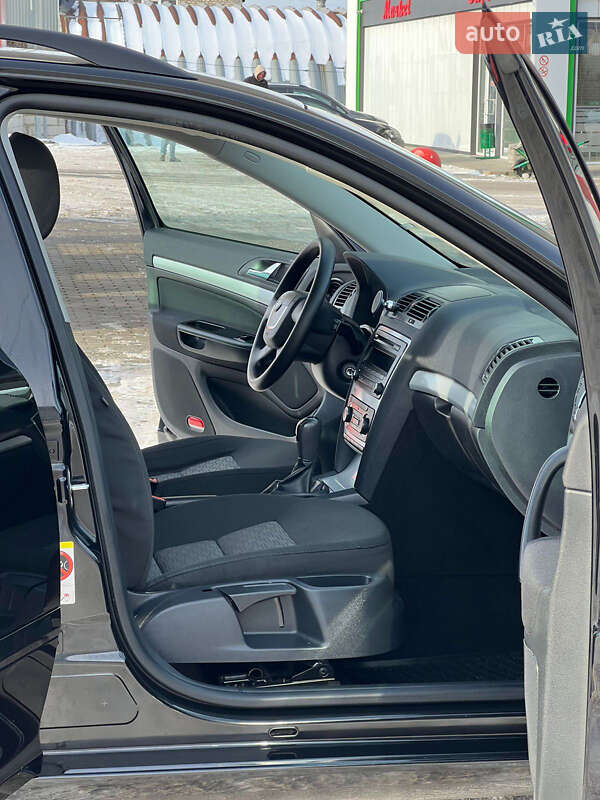 Универсал Skoda Octavia 2010 в Житомире