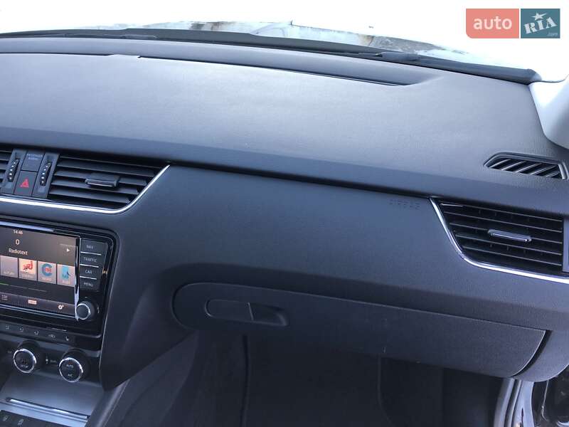 Универсал Skoda Octavia 2015 в Коростене