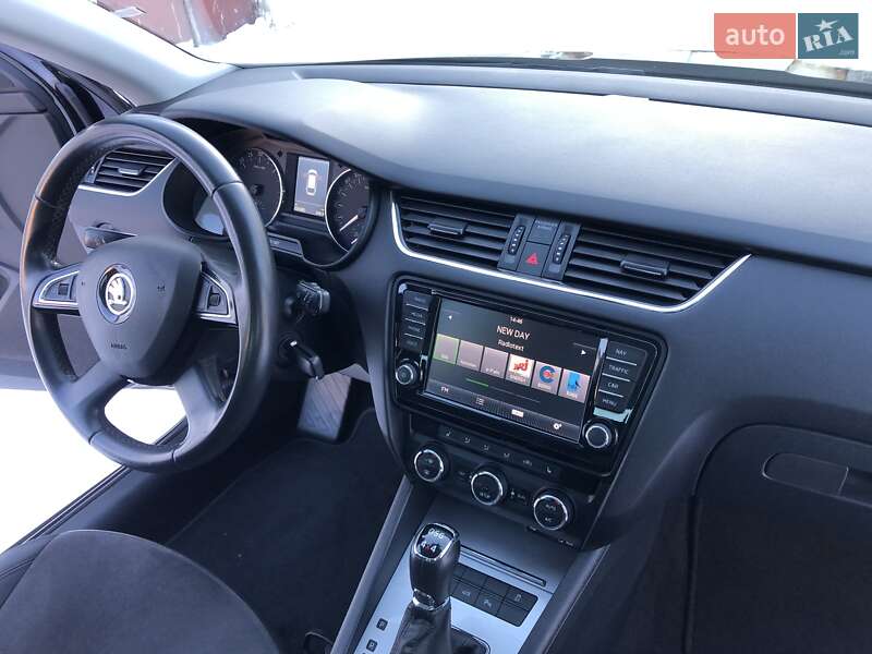 Универсал Skoda Octavia 2015 в Коростене