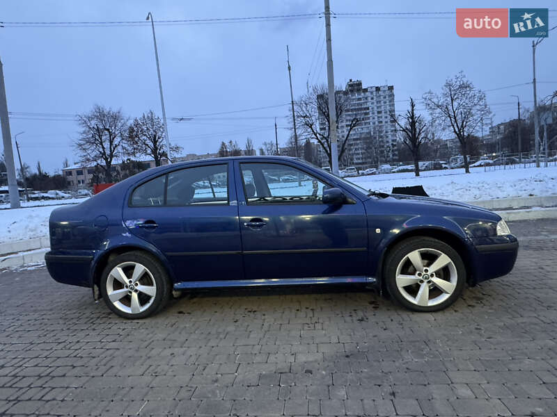 Лифтбек Skoda Octavia 2006 в Киеве