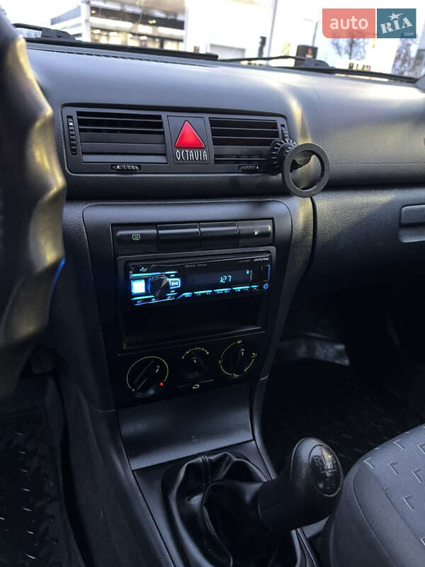 Лифтбек Skoda Octavia 2006 в Киеве