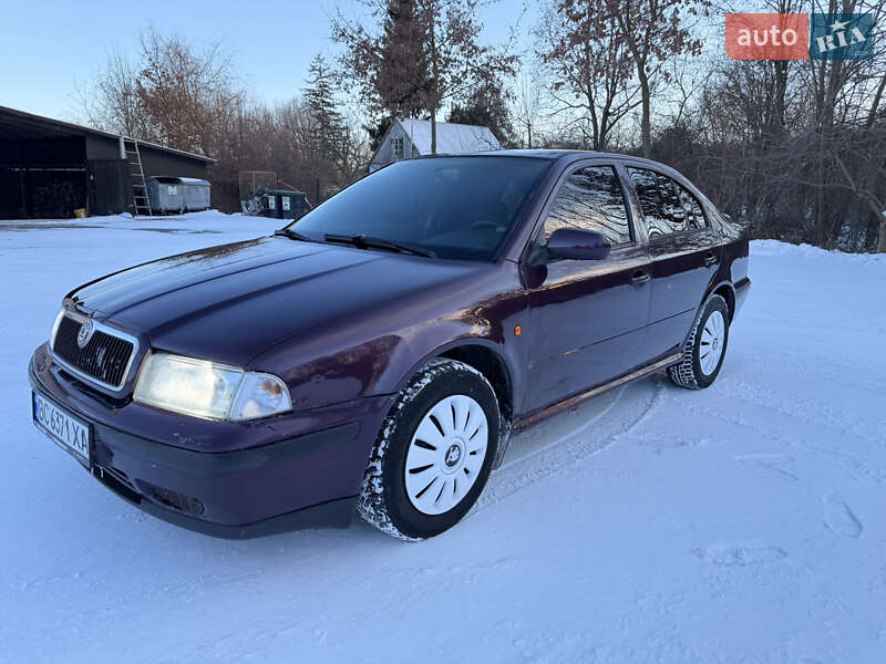 Ліфтбек Skoda Octavia 1999 в Львові