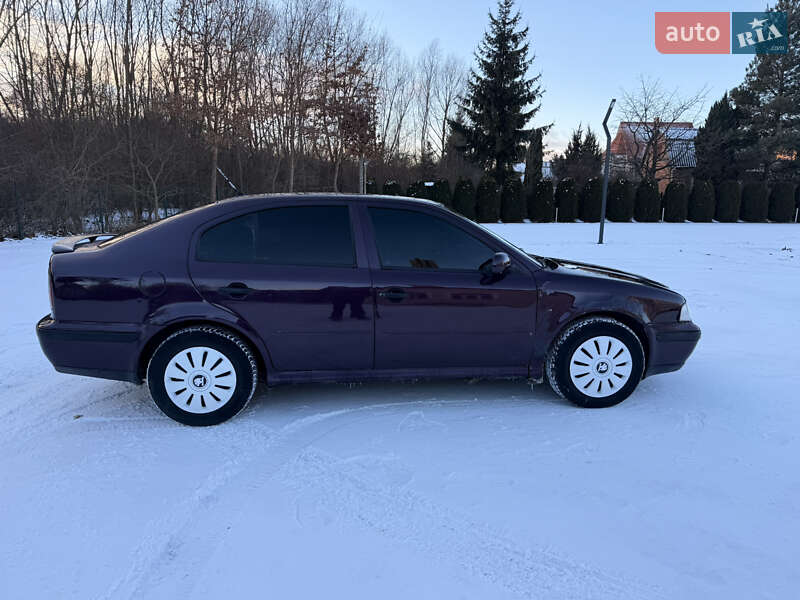 Ліфтбек Skoda Octavia 1999 в Львові