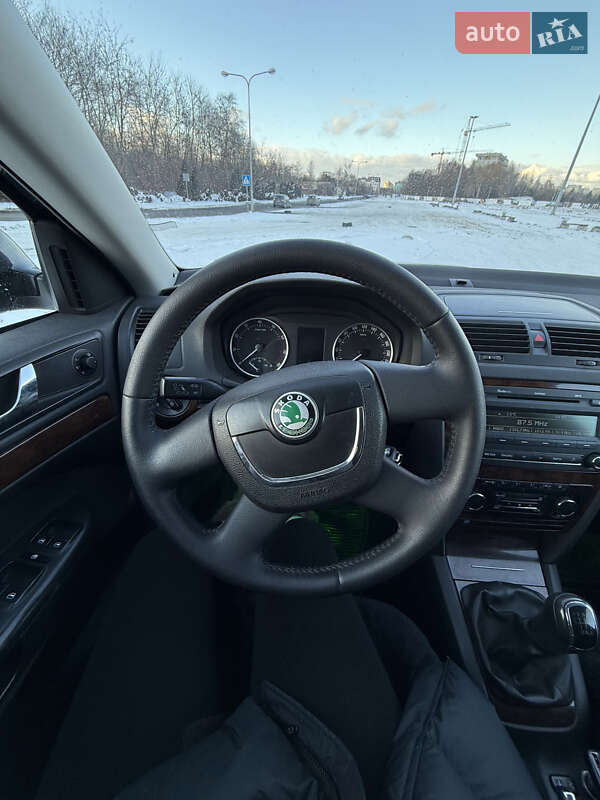 Ліфтбек Skoda Octavia 2011 в Львові