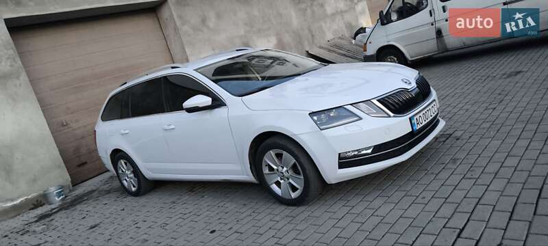 Универсал Skoda Octavia 2018 в Мукачево