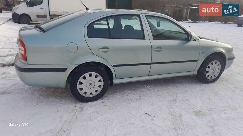 Лифтбек Skoda Octavia 2009 в Луцке