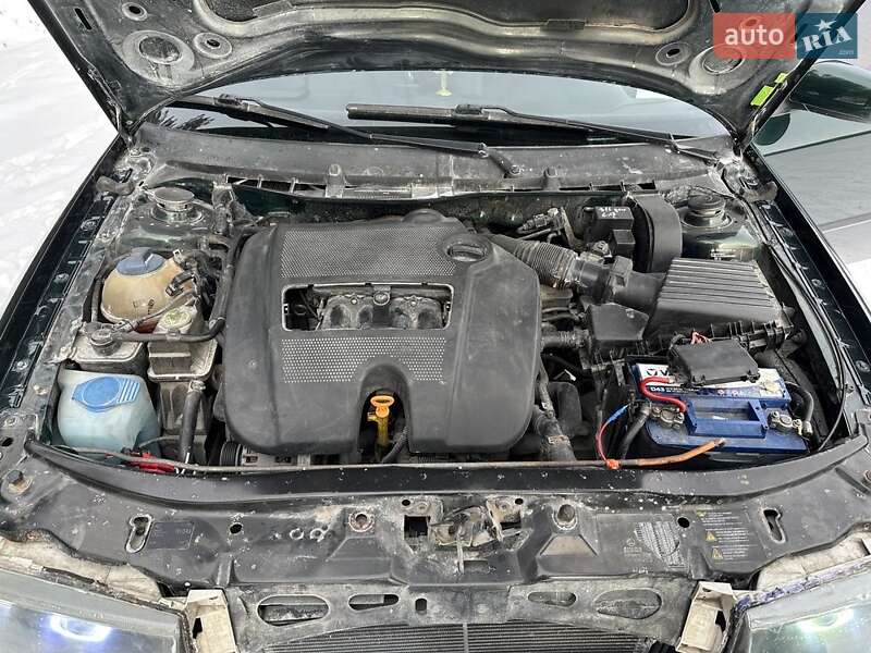 Лифтбек Skoda Octavia 2002 в Борщеве