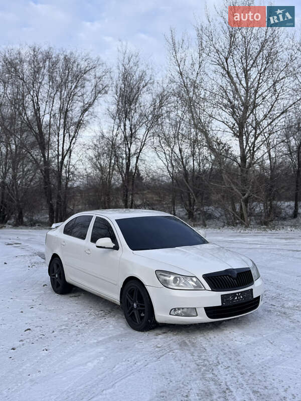 Лифтбек Skoda Octavia 2011 в Каменском фото Лифтбек Skoda Octavia 2011 в Каменском