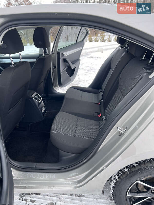 Лифтбек Skoda Octavia 2016 в Виннице
