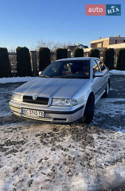 Ліфтбек Skoda Octavia 1998 в Жовкві