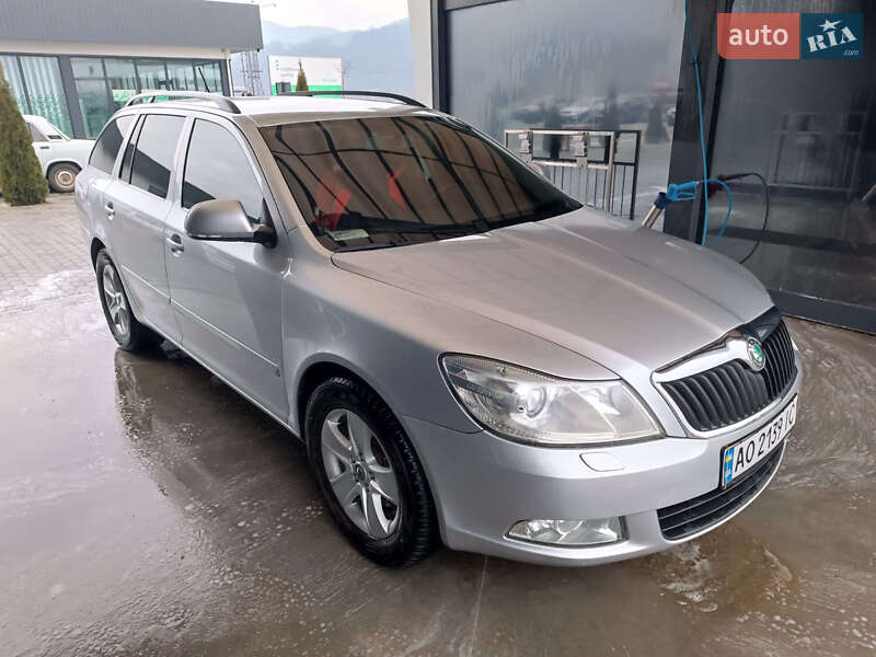 Универсал Skoda Octavia 2012 в Хусте