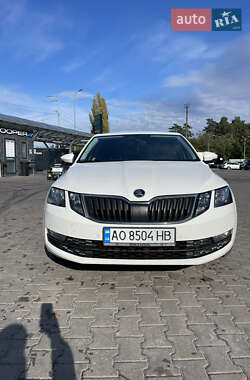 Лифтбек Skoda Octavia 2019 в Киеве