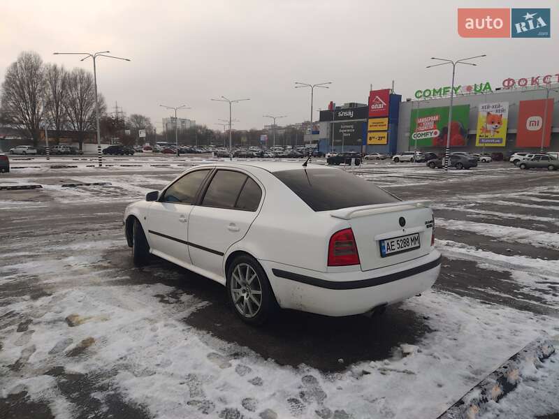 Лифтбек Skoda Octavia 2002 в Днепре