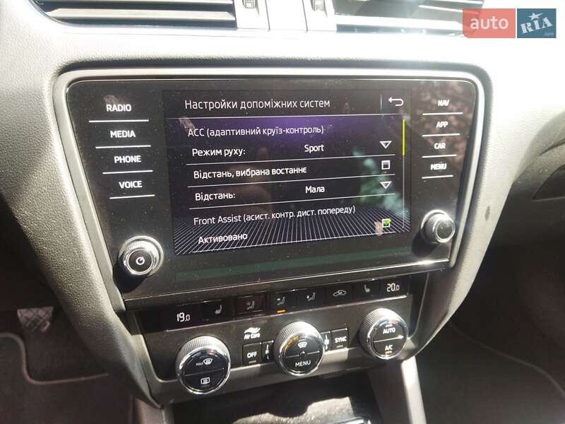 Универсал Skoda Octavia 2019 в Звягеле фото 15 Универсал Skoda Octavia 2019 в Звягеле