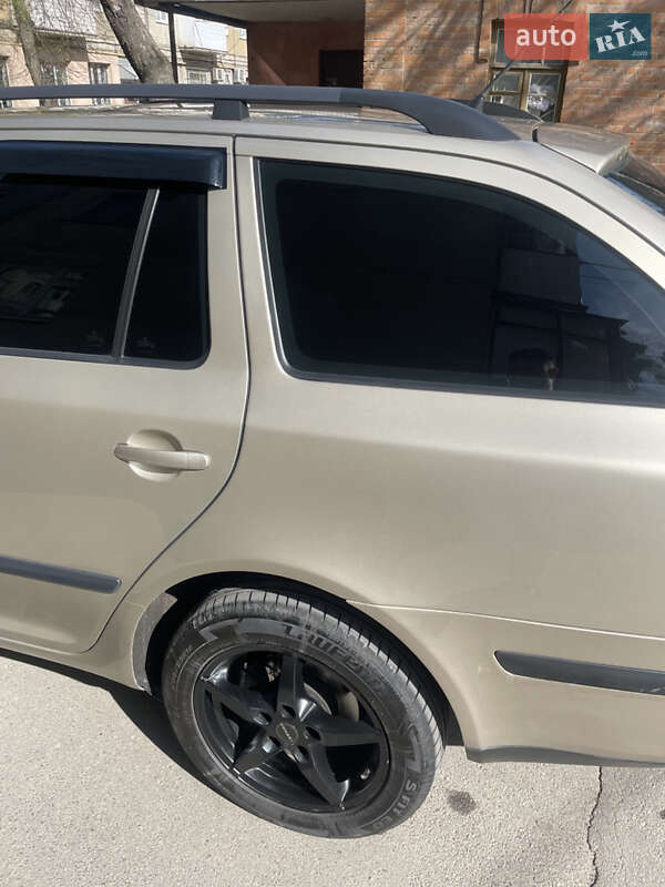 Универсал Skoda Octavia 2005 в Виннице