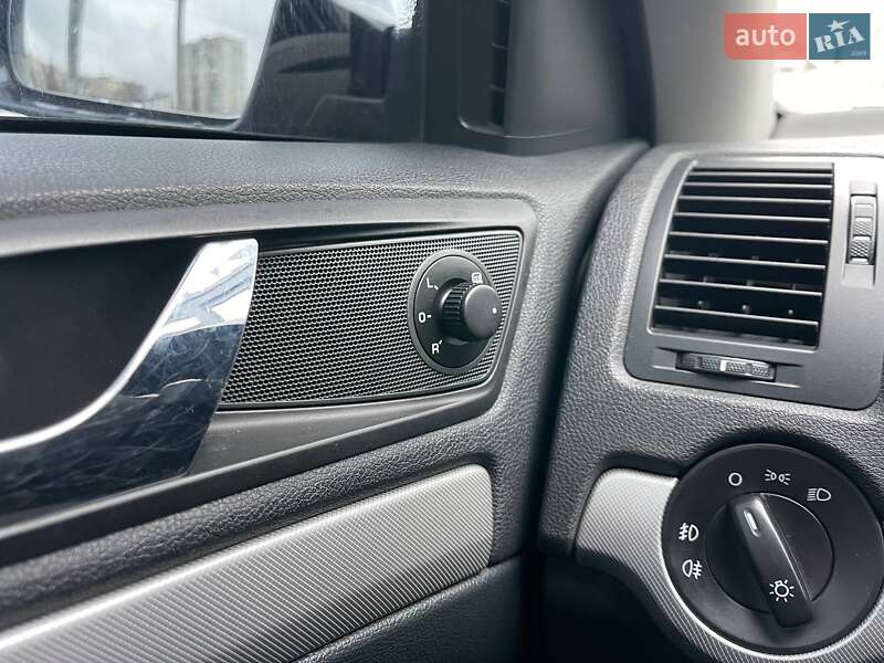 Лифтбек Skoda Octavia 2012 в Киеве