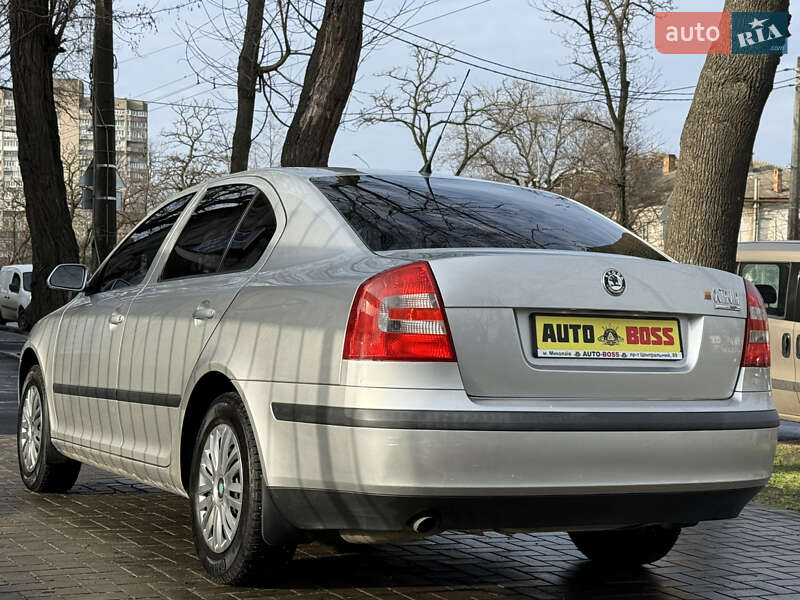 Лифтбек Skoda Octavia 2006 в Николаеве
