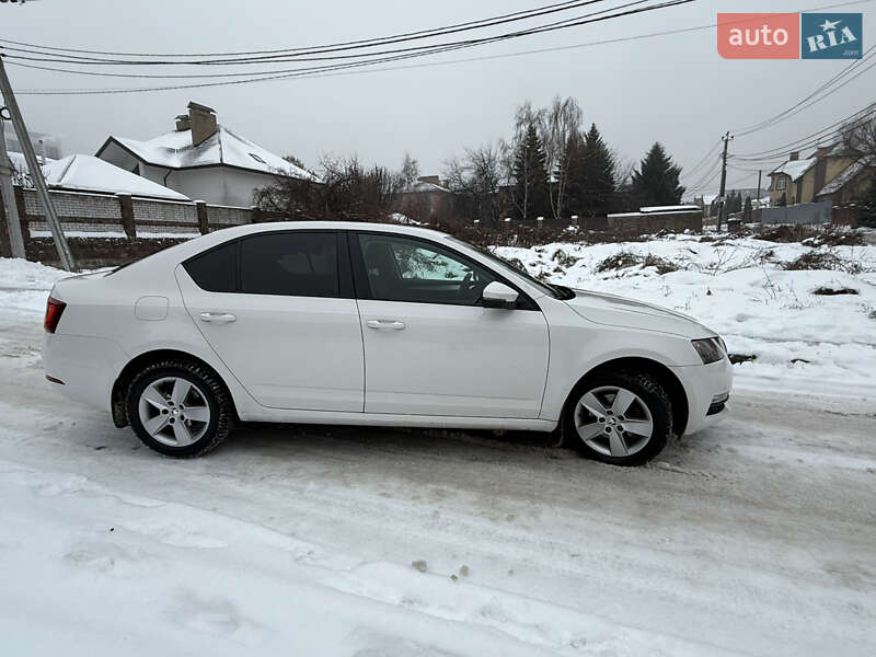 Лифтбек Skoda Octavia 2018 в Киеве